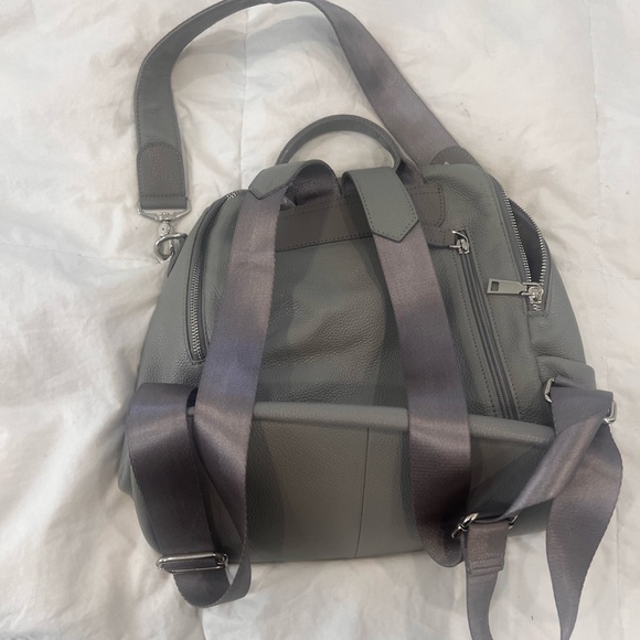 Gray pebbled leather convertible backpack - Picture 2 of 6